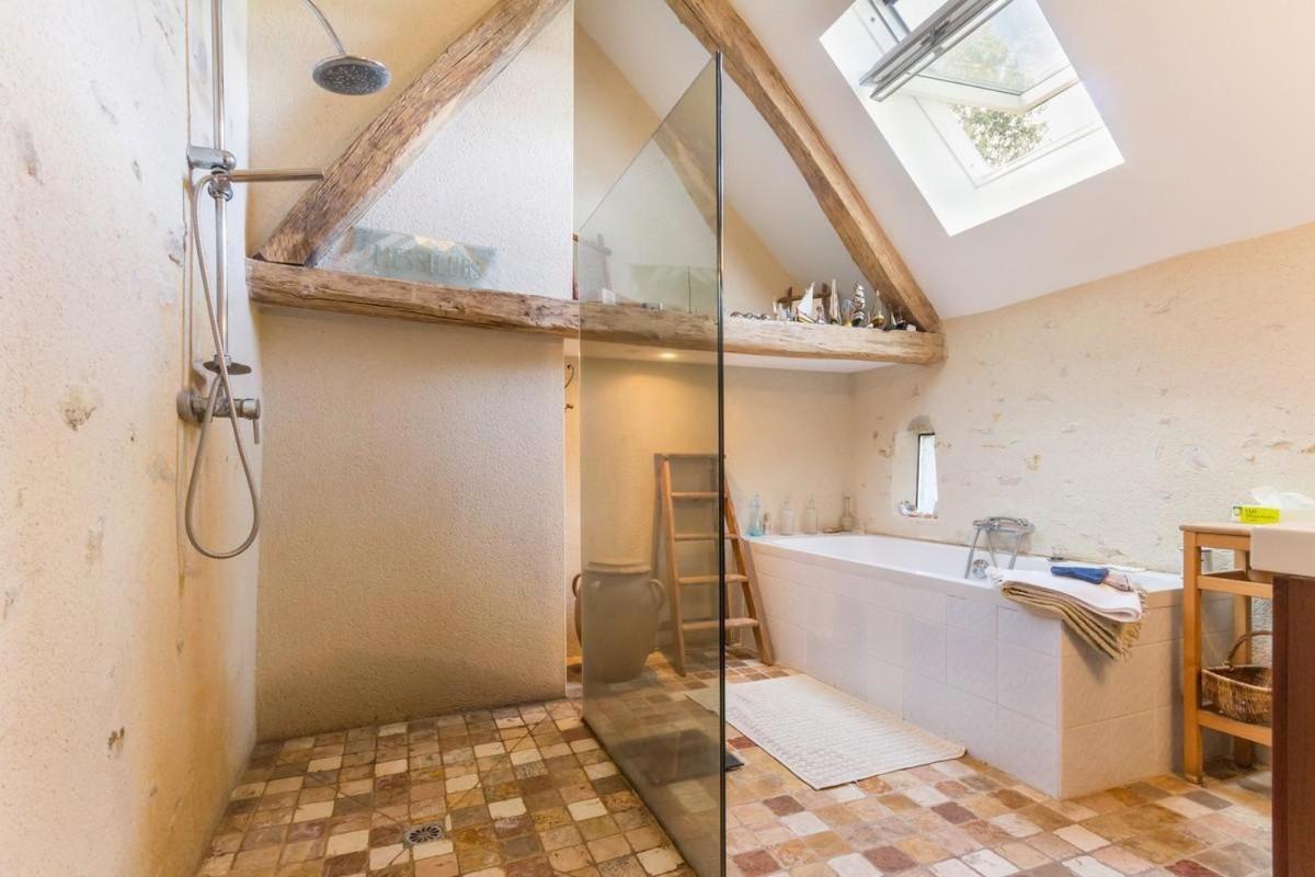 La Thibaude - Livry Bed & Breakfast Livry  ภายนอก รูปภาพ