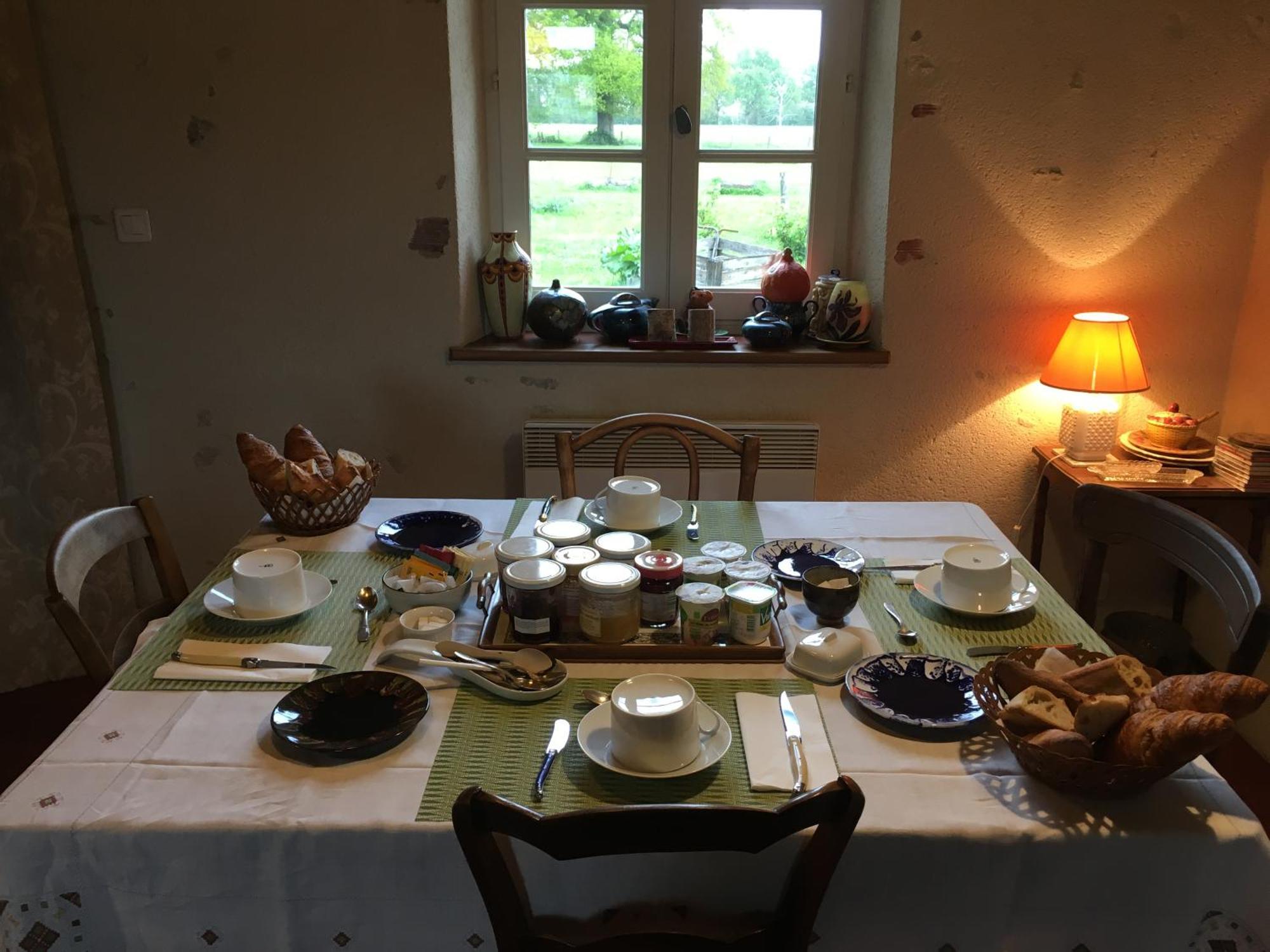 La Thibaude - Livry Bed & Breakfast Livry  ภายนอก รูปภาพ